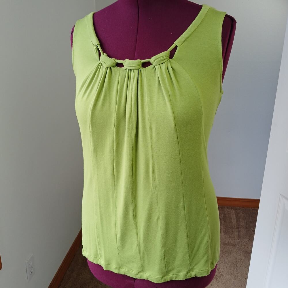 Spring + Mercer Dark Lime Green Tank Top size Small jersey knit soft comfy knots